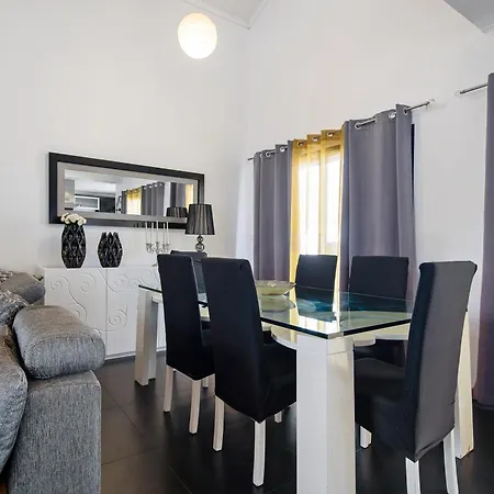 Casa Da Orquidea Holiday home